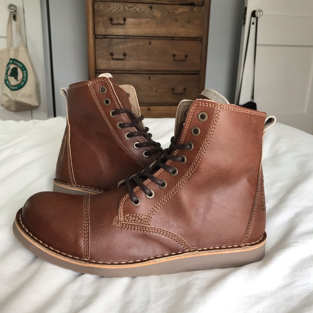 Will’s Vegan Shoes - Classic Urbans in Chestnut